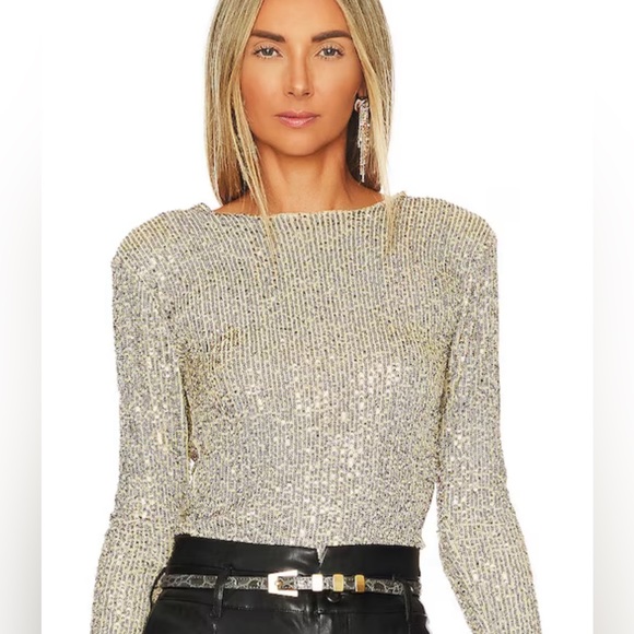 ✨FREE PEOPLE GOLD RUSH LONG SLEEVED SEQUINED TOP - NWOT! - Picture 1 of 5